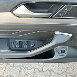 Volkswagen Passat Variant - 10