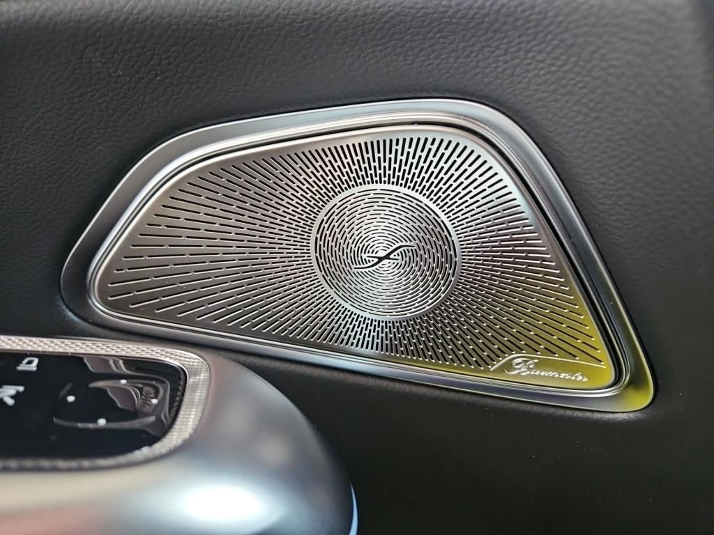 Fahrzeugabbildung Mercedes-Benz E 220 d 4M T-Modell +EDITION-AVANTGARDE+AHK+BURM