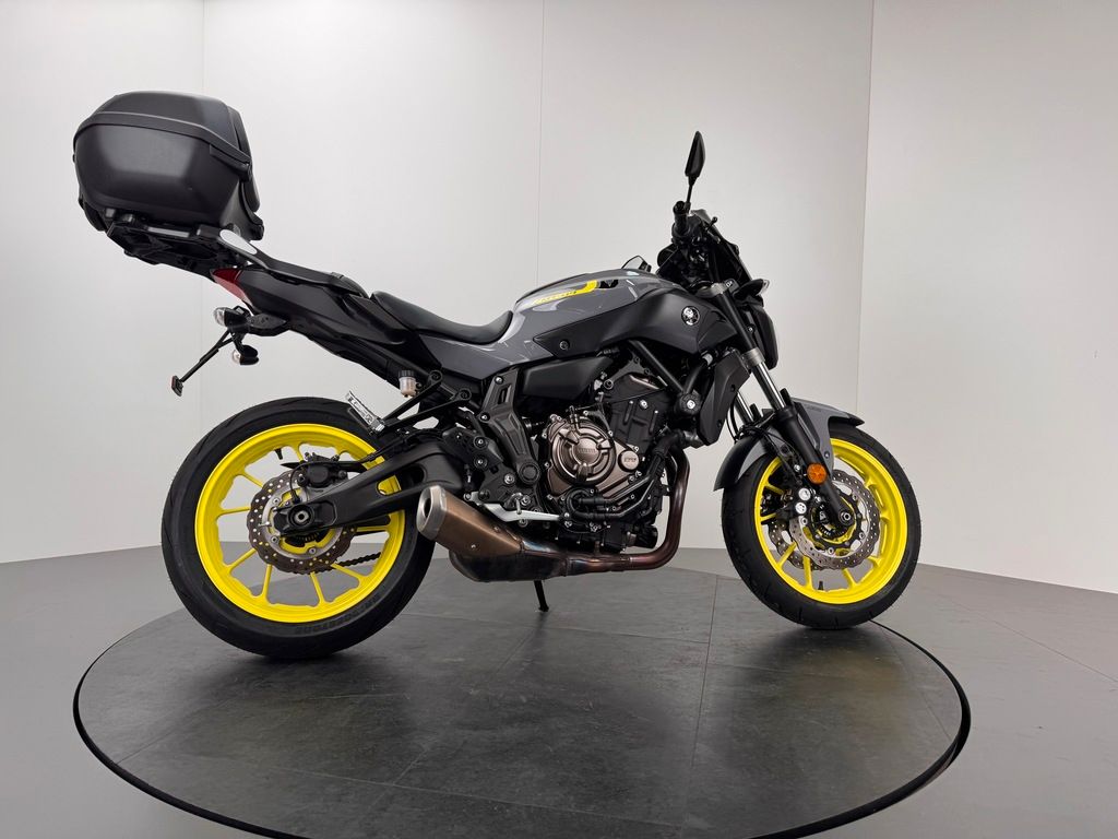 Fahrzeugabbildung Yamaha MT07 *TOP-ZUSTAND *1. HAND *REIFEN NEU
