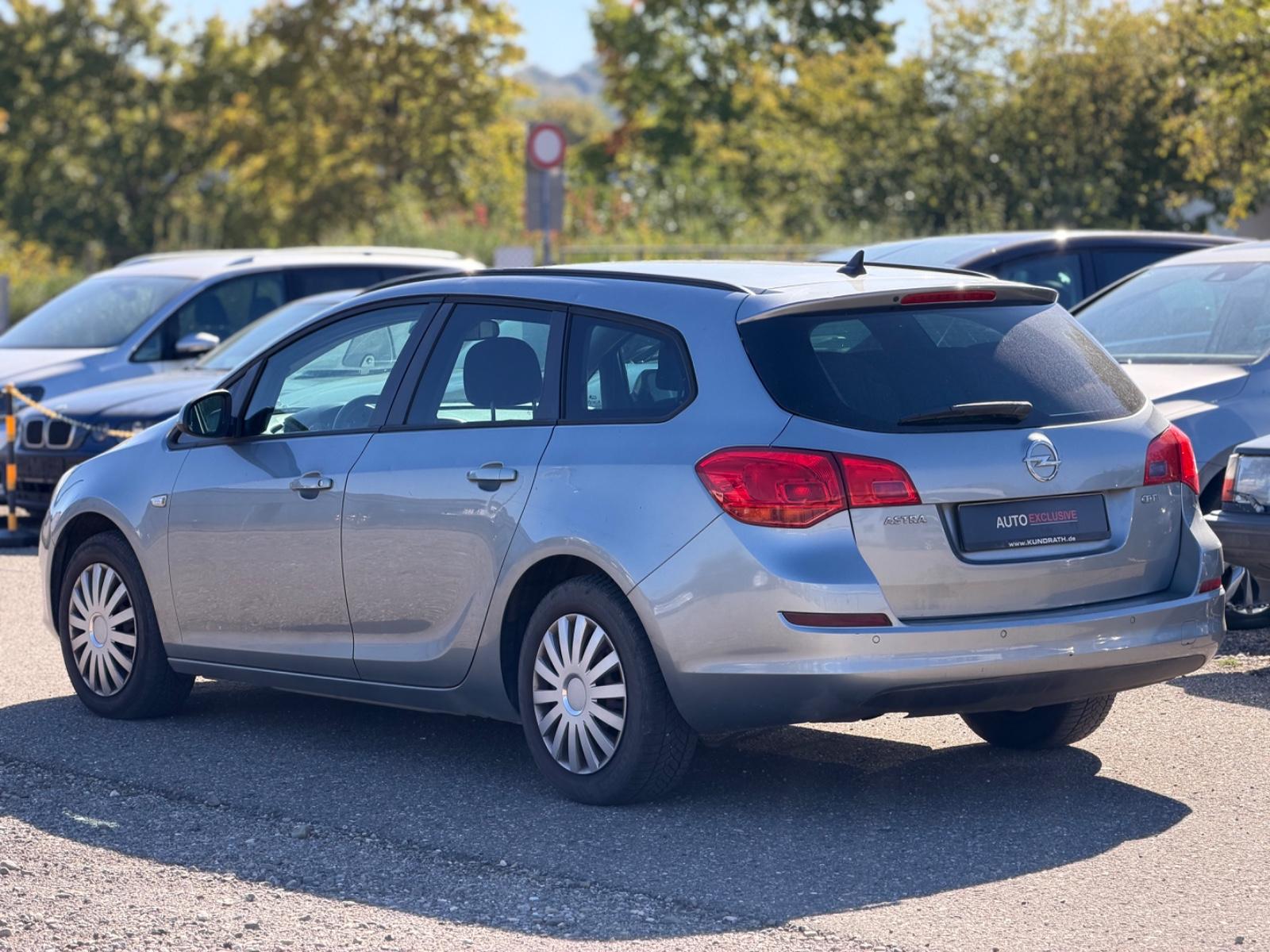 Opel Astra 2011 — engine 1.686 cm³, 110 HP (81kW)