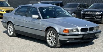 BMW 728 - 5