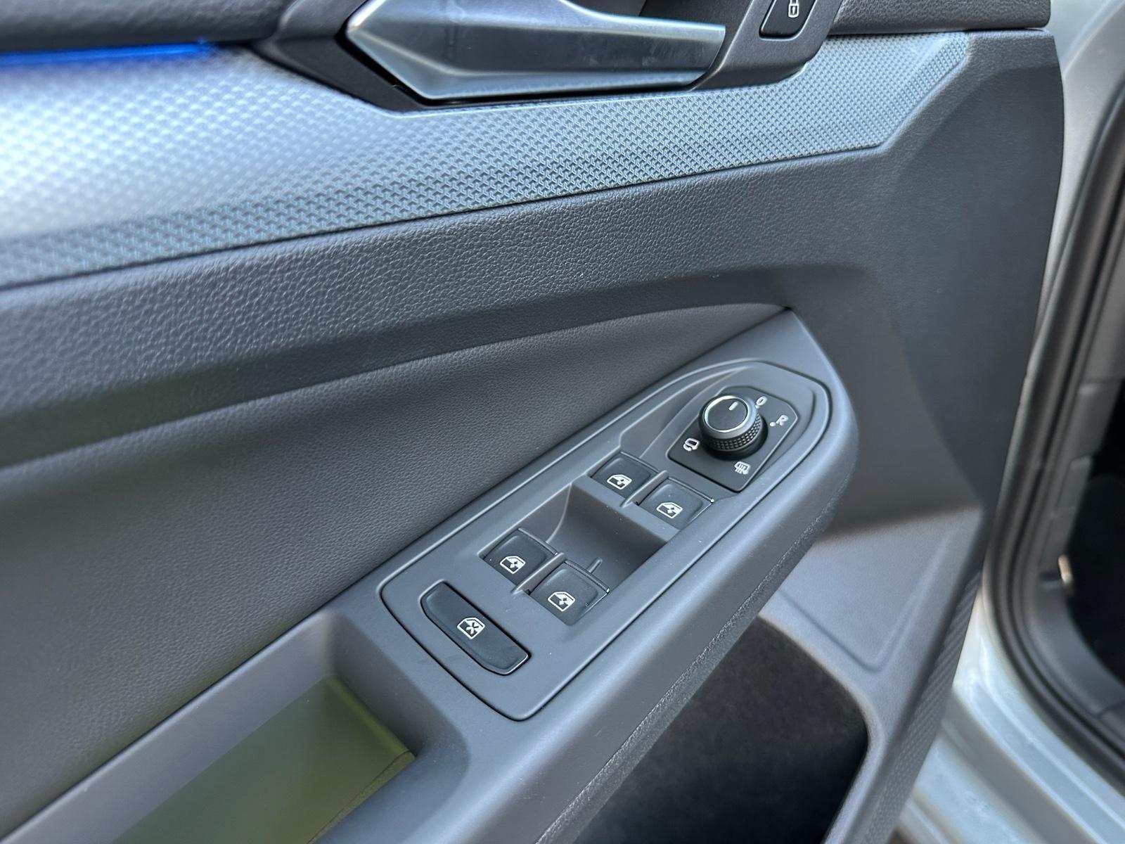 Volkswagen Golf VIII Lim. 1.5 eTSI 110kW Goal#Kamera#Matrix