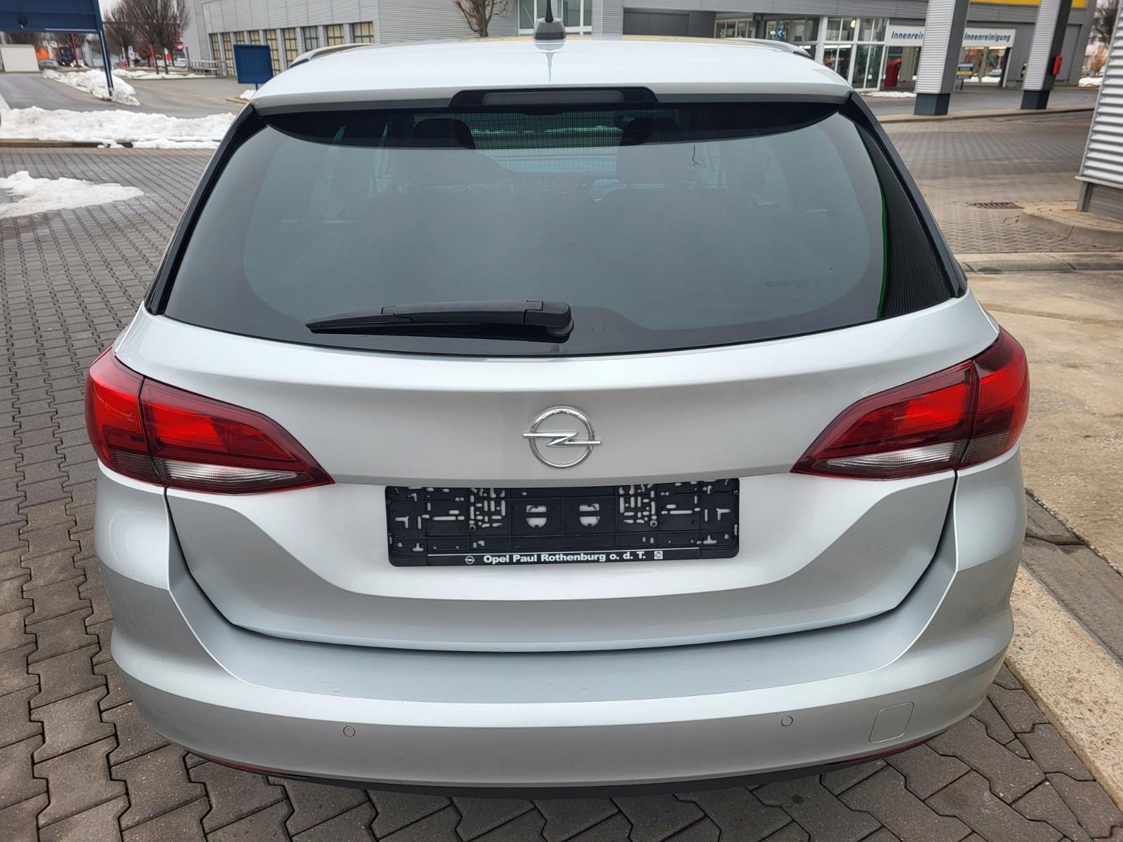 Opel Astra.1.5.CDTI. Sports Tourer. NAVI. PDC.