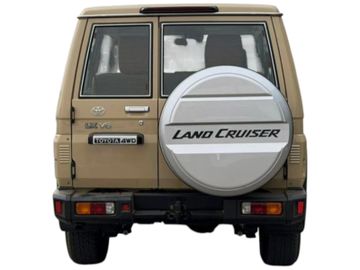 Toyota Land Cruiser - 5