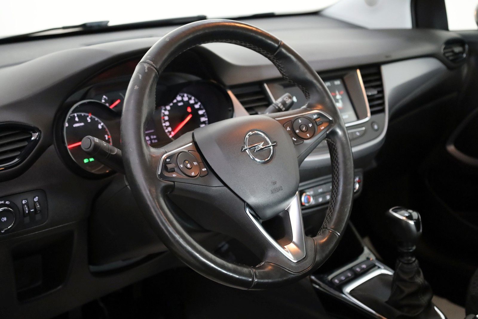 Fahrzeugabbildung Opel Crossland (X) Edition,SH,PDC v.h.,Tempomat