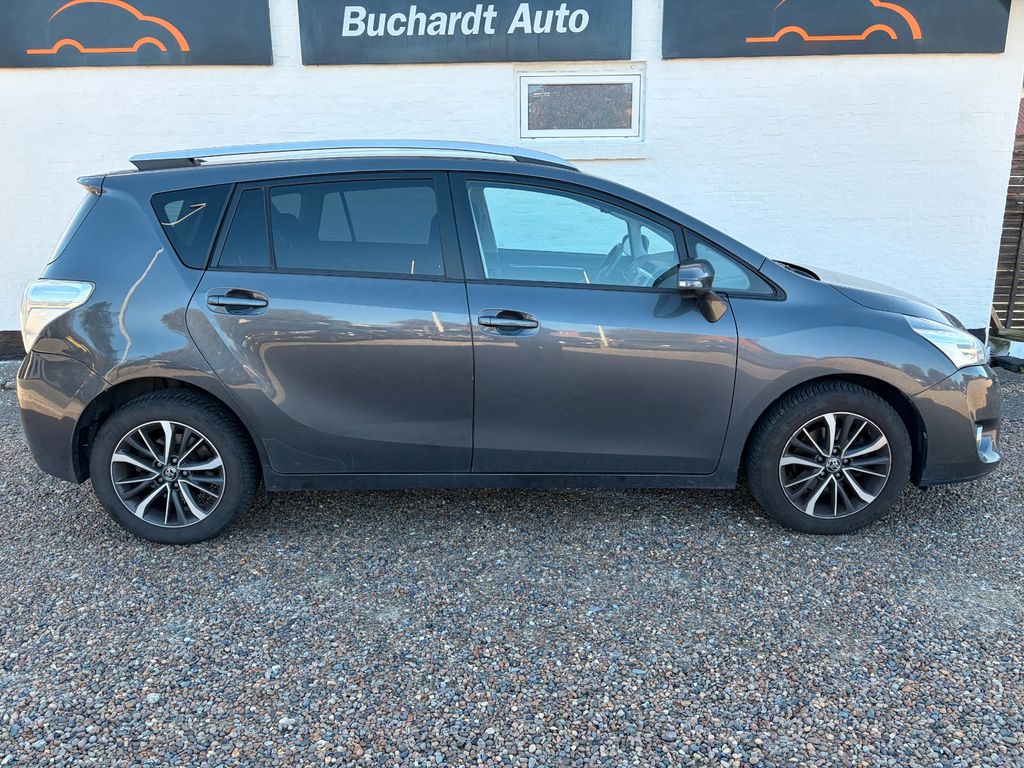 Image of Toyota Verso