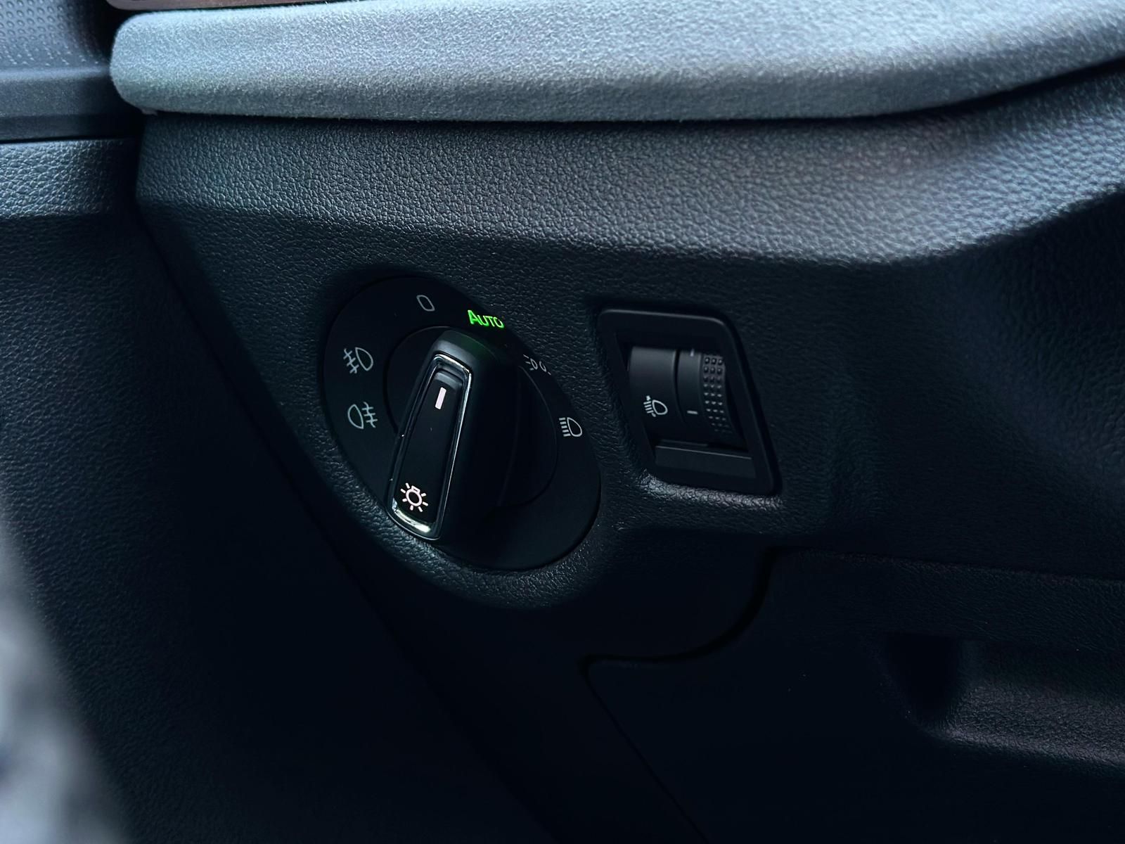SKODA Scala 1.0TSI SELECTION LED#AHK#SHZ#LH#TEMPO#SPUR - Image 19