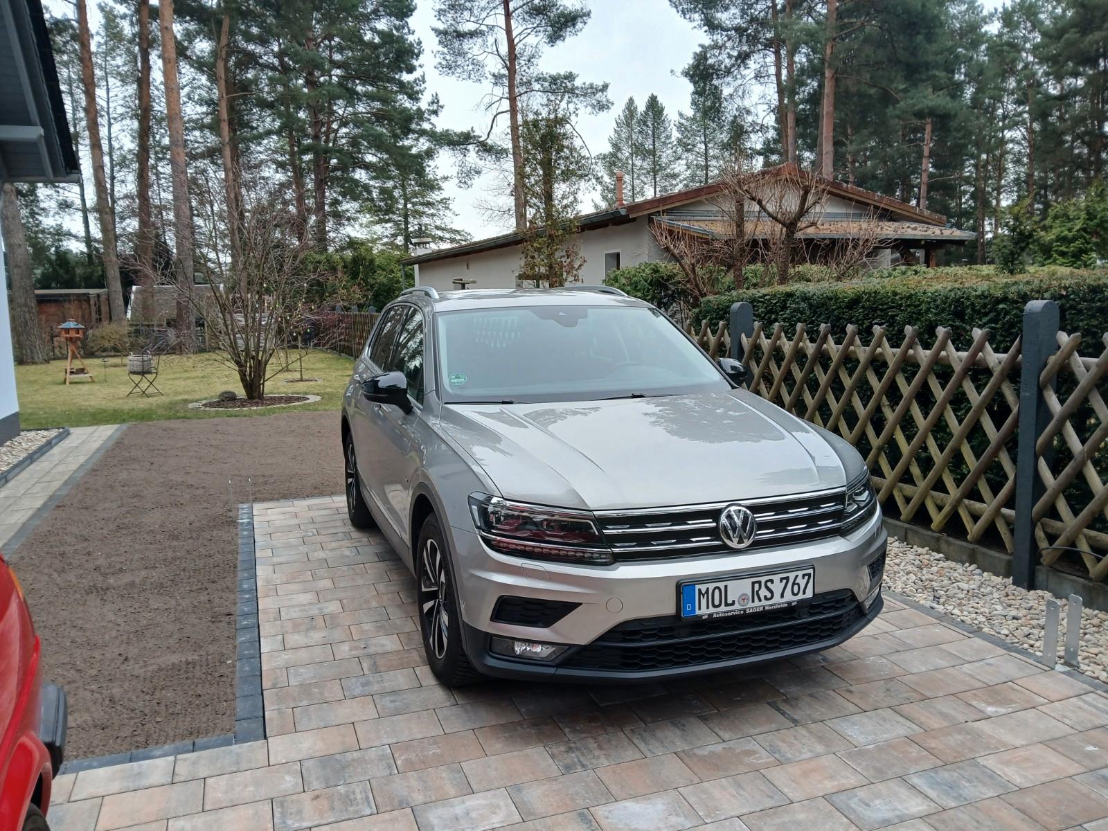 Volkswagen Tiguan IQ.DRIVE LHZ,SHZ,Standh.,AHK,Haed-Up