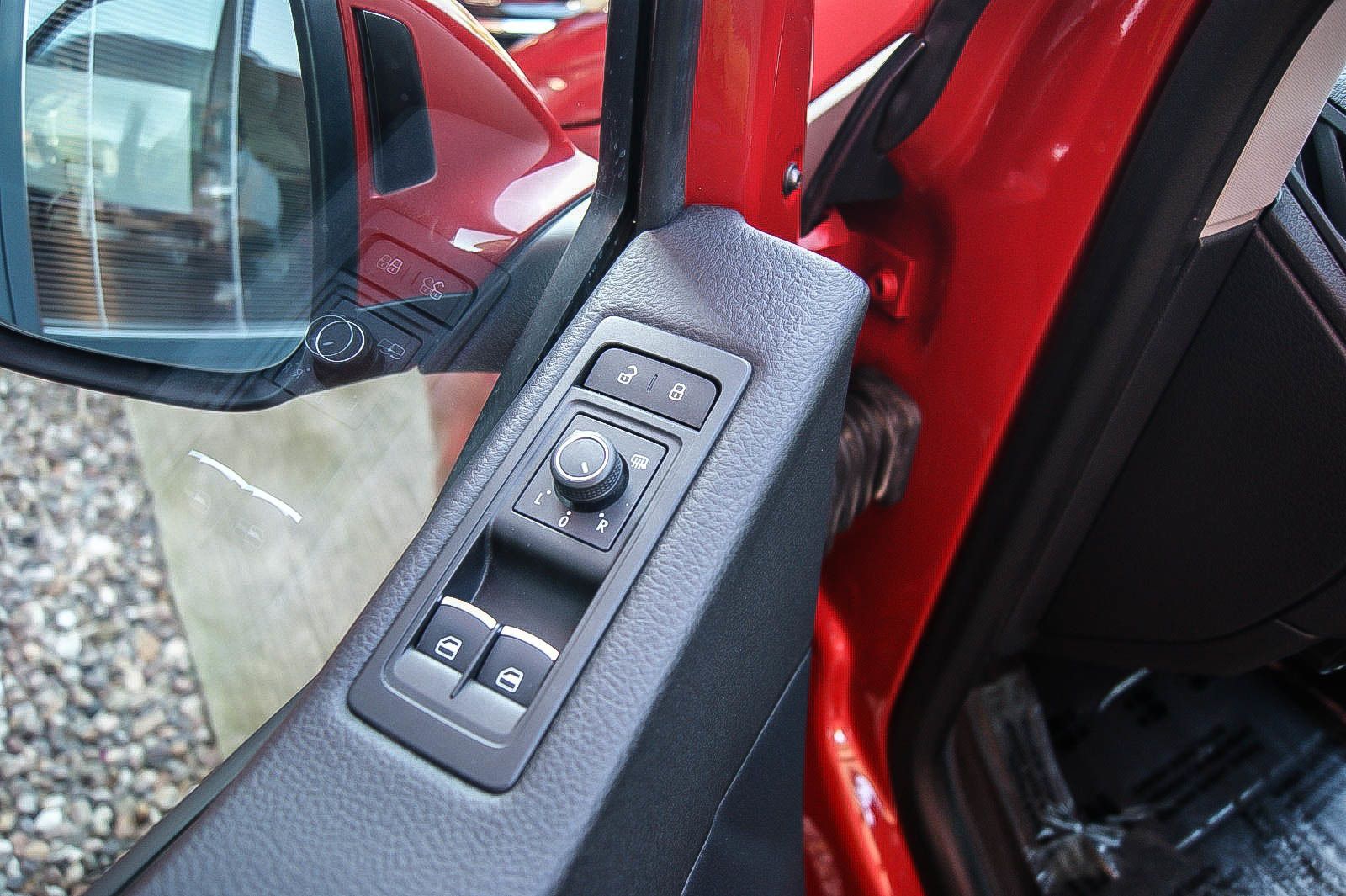 Fahrzeugabbildung Volkswagen T6 Multivan 20TDI Generation Six LED NAVI 1.HAND