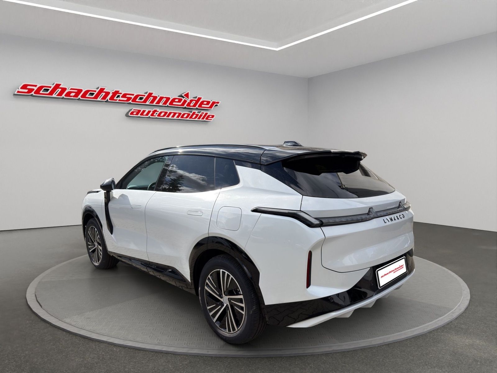 Lynk & Co 08