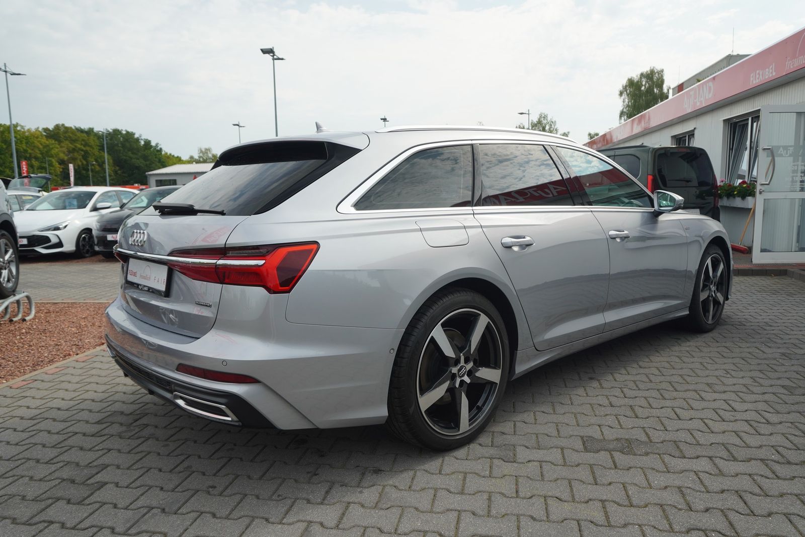 Audi A6 Avant 50 TDI quattro S-Line LED ACC AHK 360° foto 6