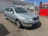 Skoda Octavia Combi 1.6 MPI  - Skoda Octavia: Mpi