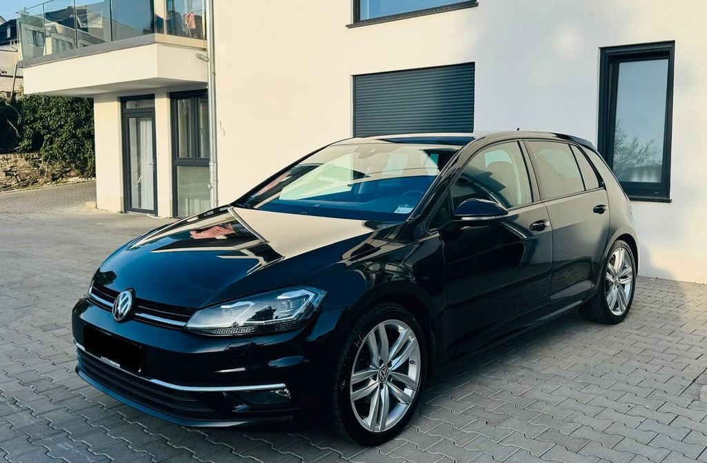 Image of Volkswagen Golf