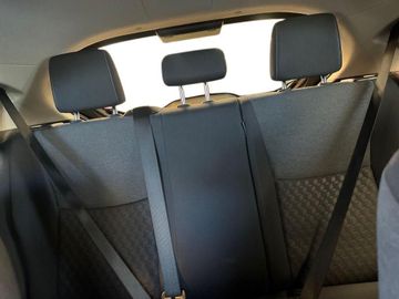 Toyota Yaris - 10