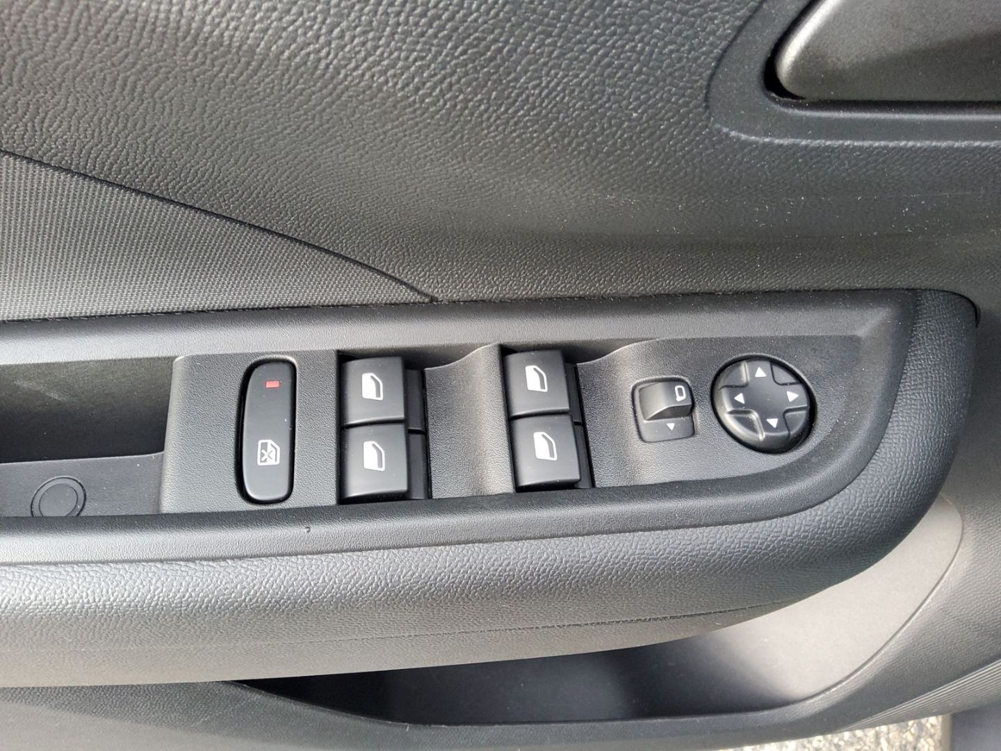 Fahrzeugabbildung Opel Frontera Edition, Tech-Paket, LED, Rückfahrkamer