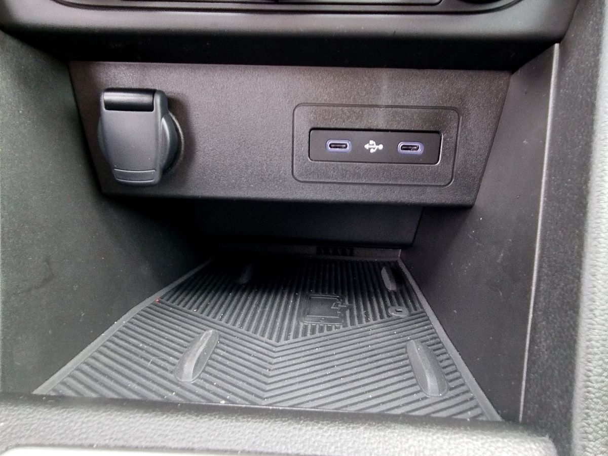 Fahrzeugabbildung Dacia Jogger Journey TCe 110