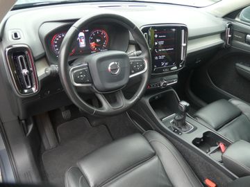 Volvo XC40 - 8