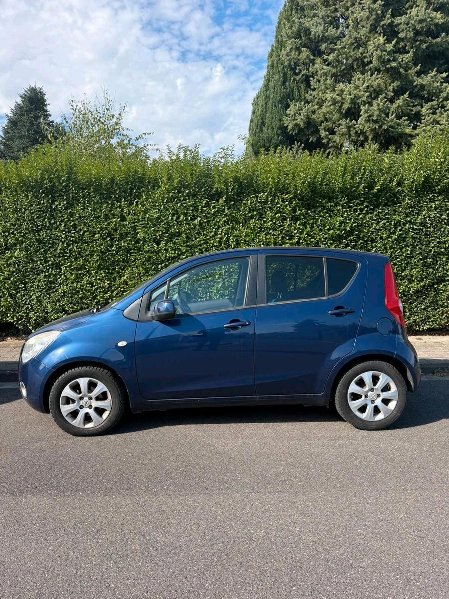 Opel Agila