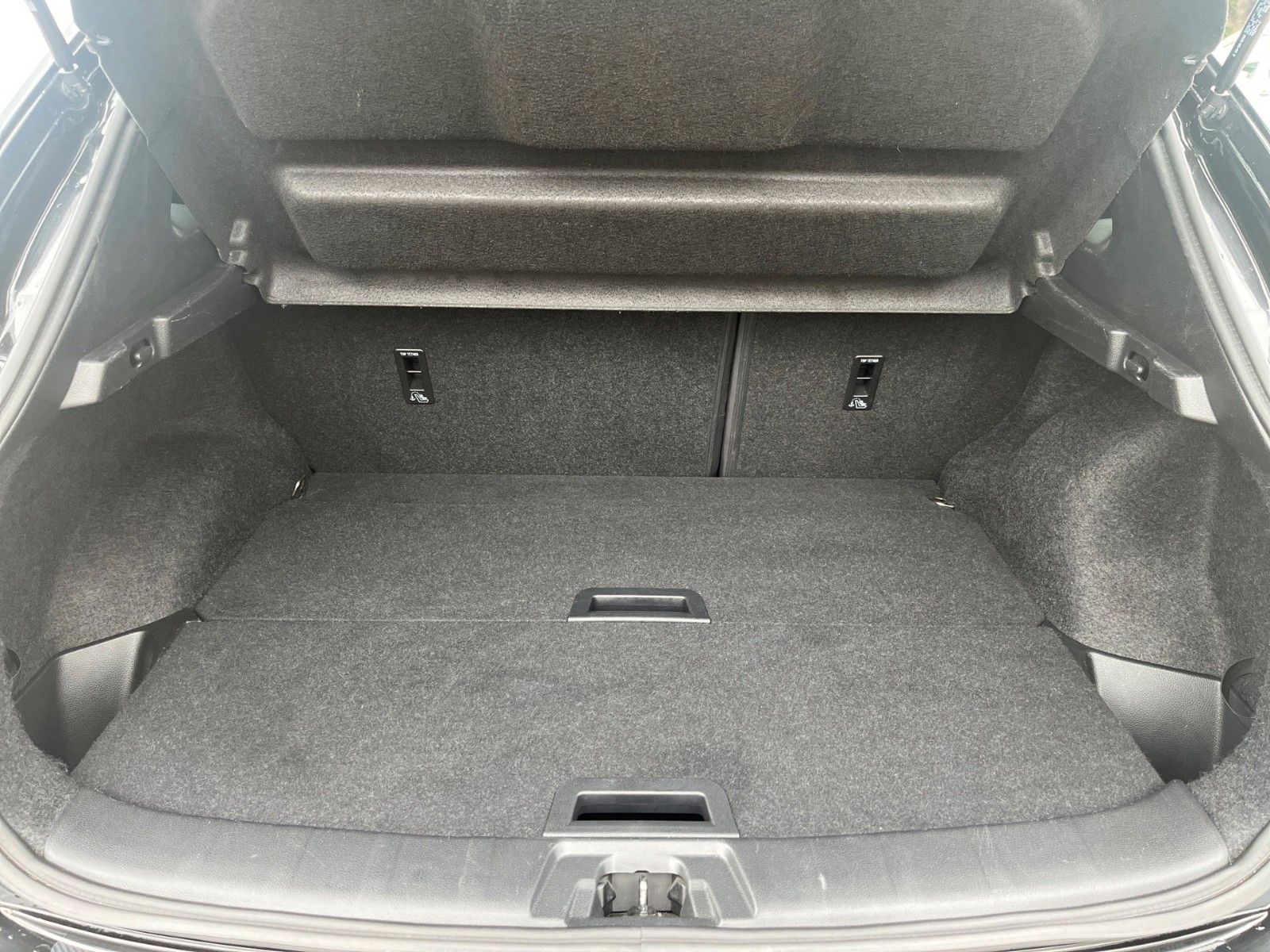 Nissan Qashqai 1.6 dCi Xtronic TEKNA – Bild 8