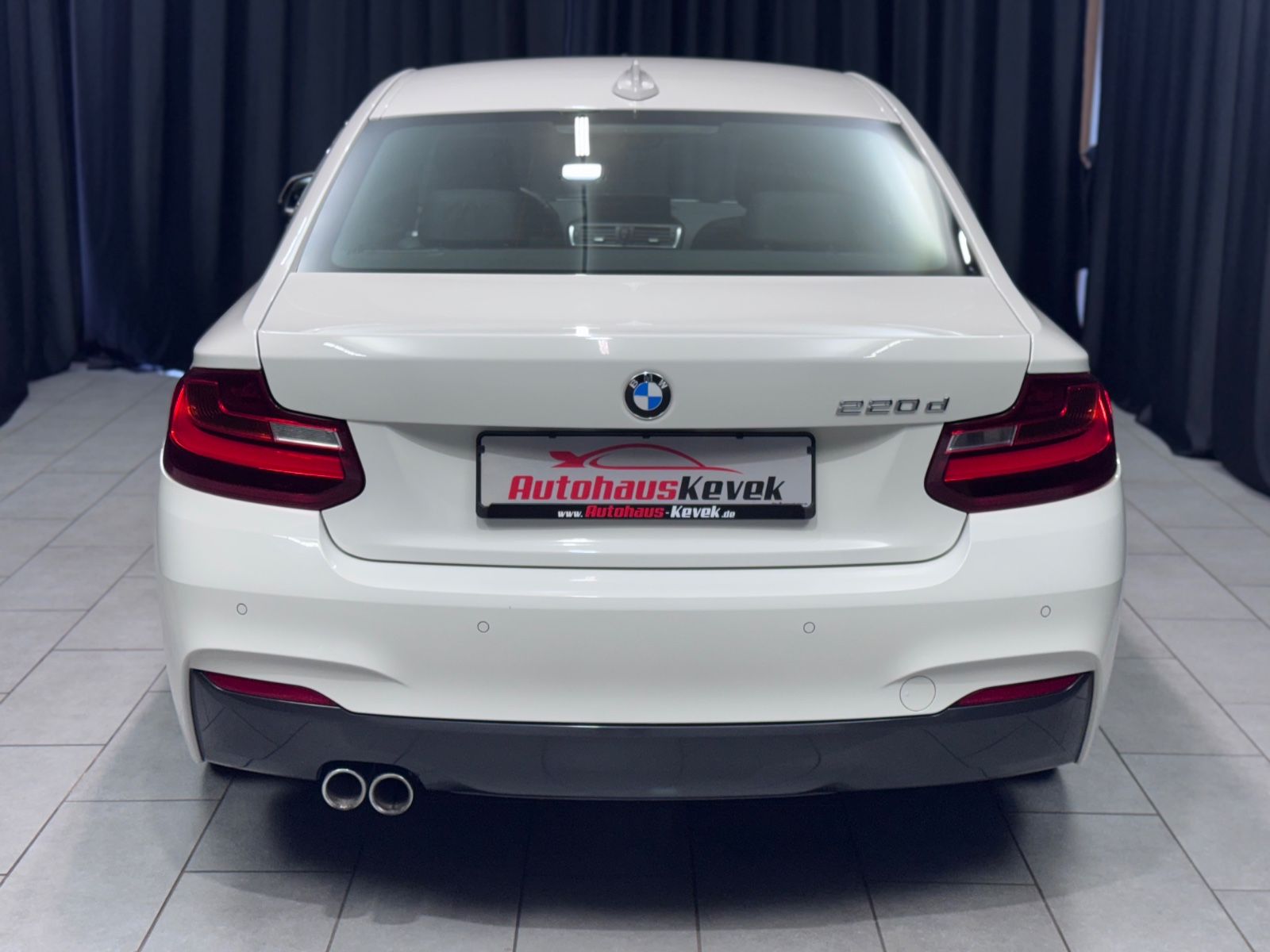 Fahrzeugabbildung BMW 220 d Coupe M Sport|19 ZOLL M-PERFORMANCE|LEDER|