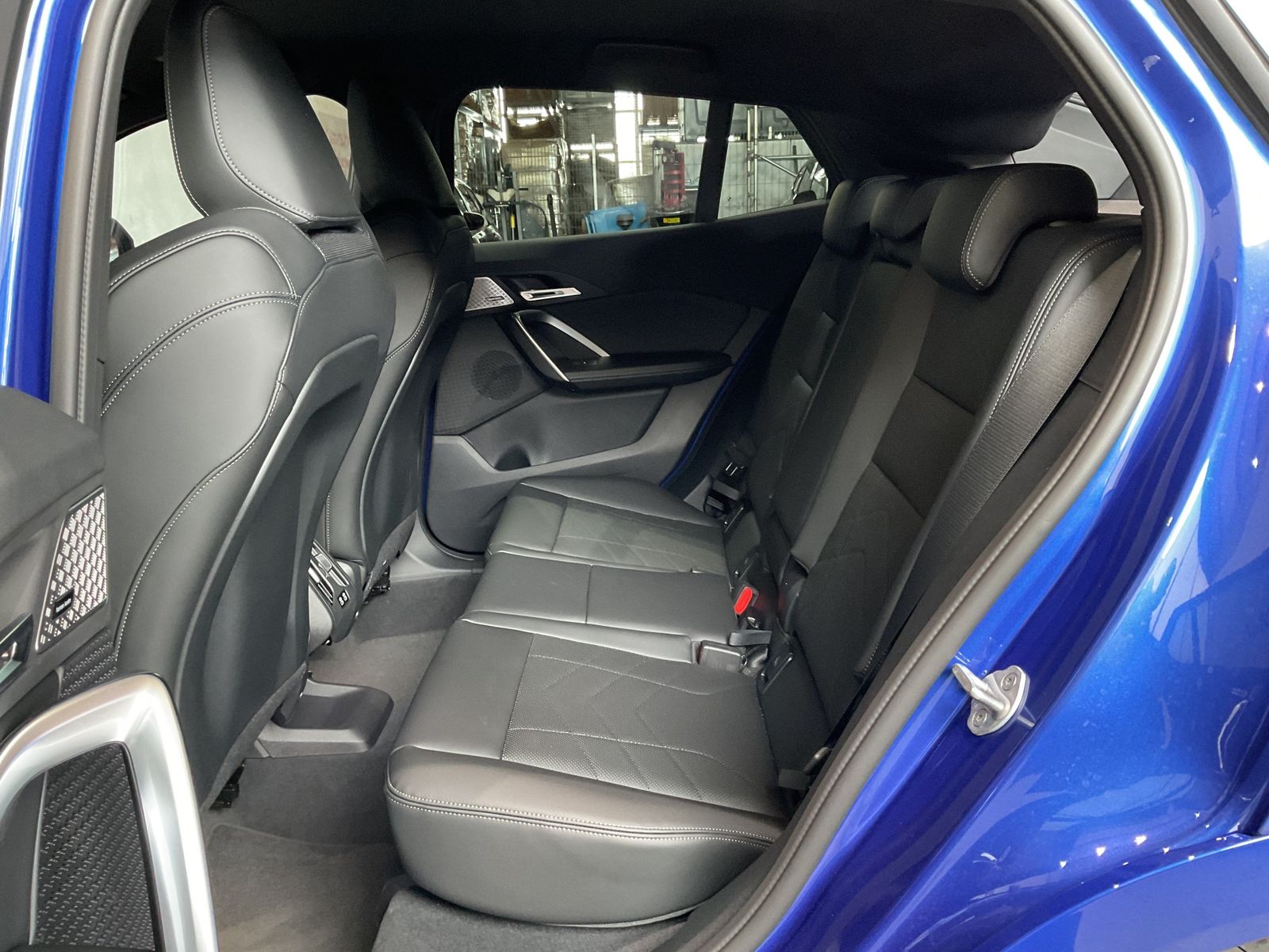 Fahrzeugabbildung BMW X2 sDrive20i 20" LMR, Komfortzugang, Parking Ass