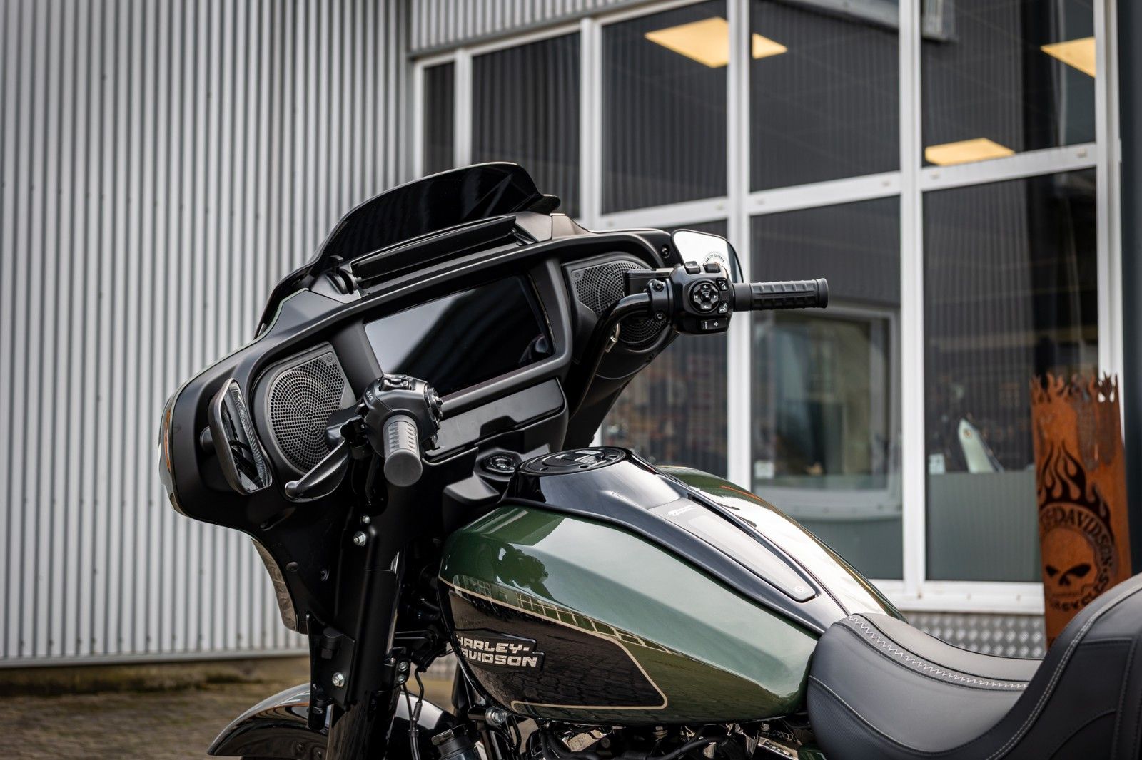 Fahrzeugabbildung Harley-Davidson Street Glide FLHX MY26 117 CUI
