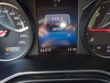Mercedes V 250 - 10