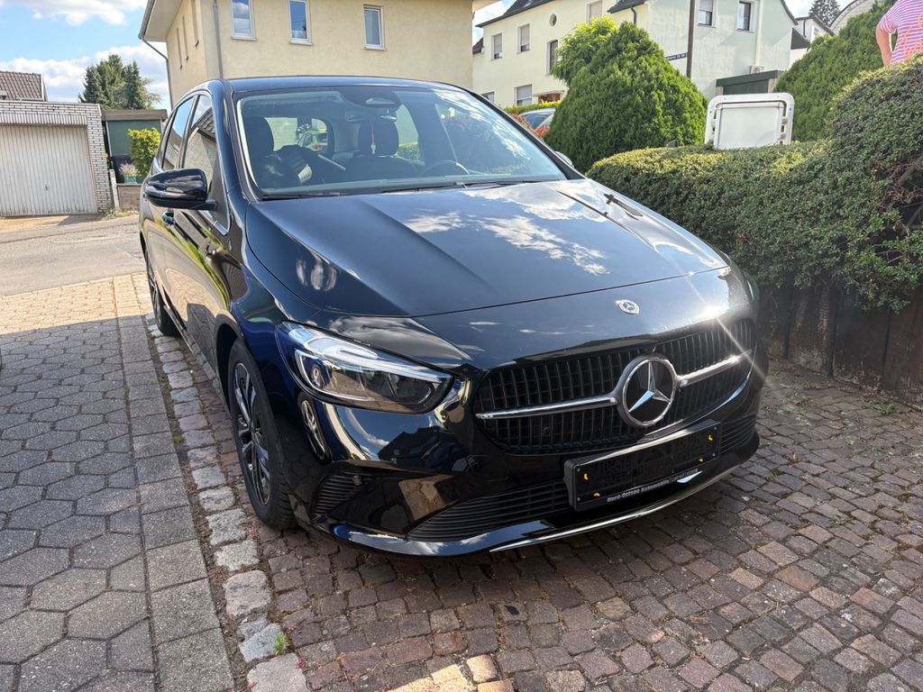 Image of Mercedes-Benz B 180