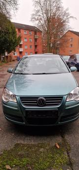 Volkswagen Polo 1.2 51kW Tour Tour - Volkswagen Polo: Grün