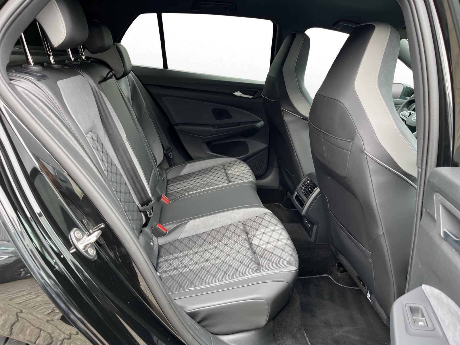 Volkswagen Golf - Bild 15