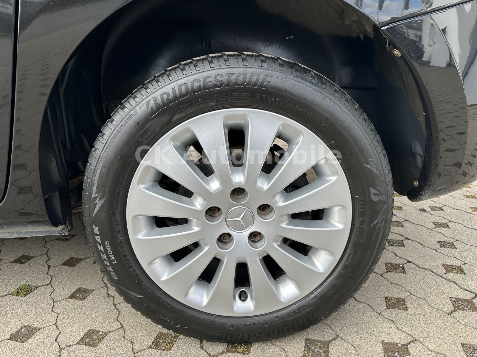 Fahrzeugabbildung Mercedes-Benz Citan Kombi 112 Lang Automatik/Navi/Pano/Kamera