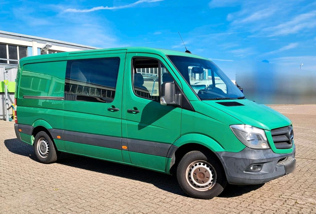 Image of Mercedes-Benz Sprinter