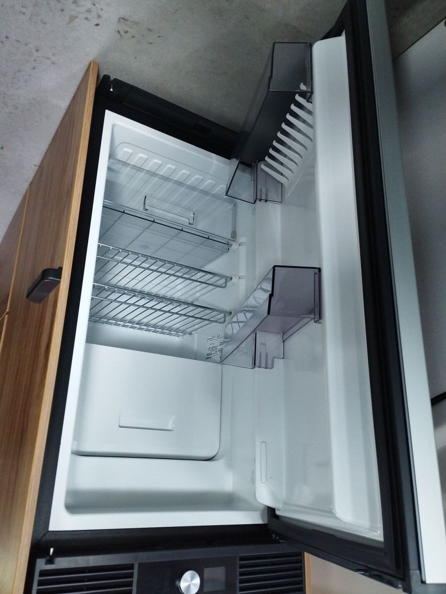 Fahrzeugabbildung Karmann Dexter 4x4 DE 560 AW Allrad 4x4, Rückfahrkamera