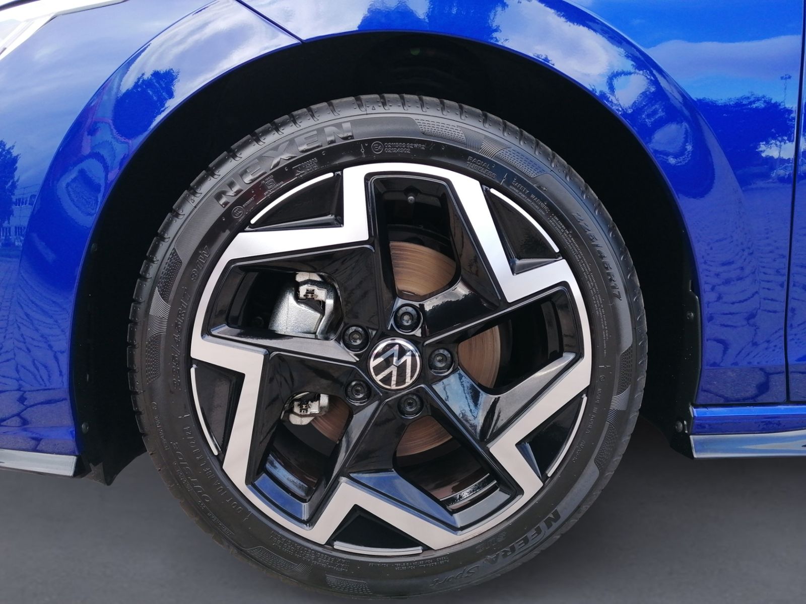 Golf VIII 1.5 TSI R Line KAMERA+NAVI