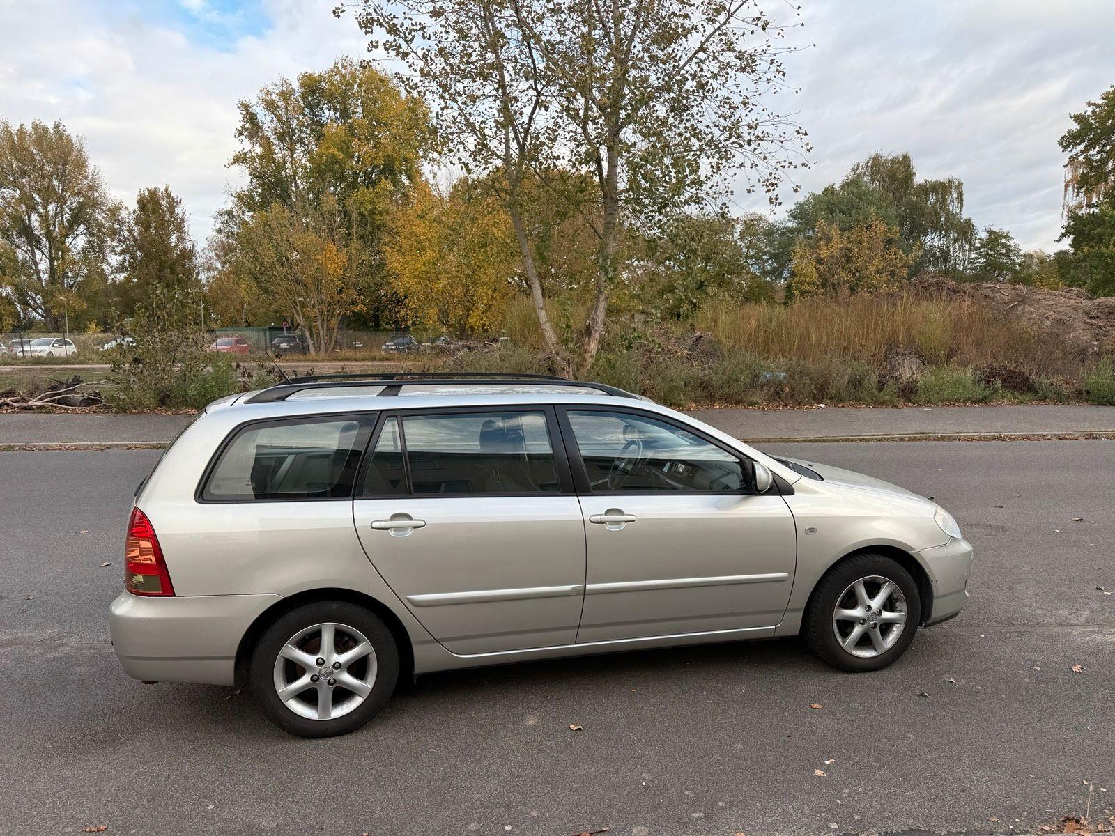 Toyota Corolla 2004 — двигун