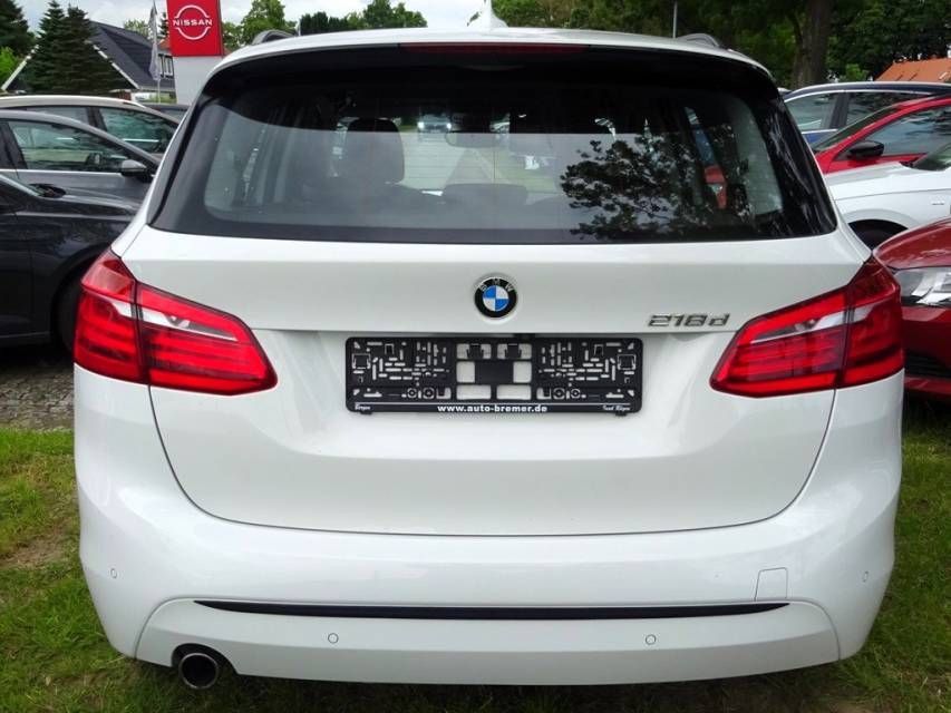 Fahrzeugabbildung BMW 218d 2 Active Tourer 218d Sport Line AHK