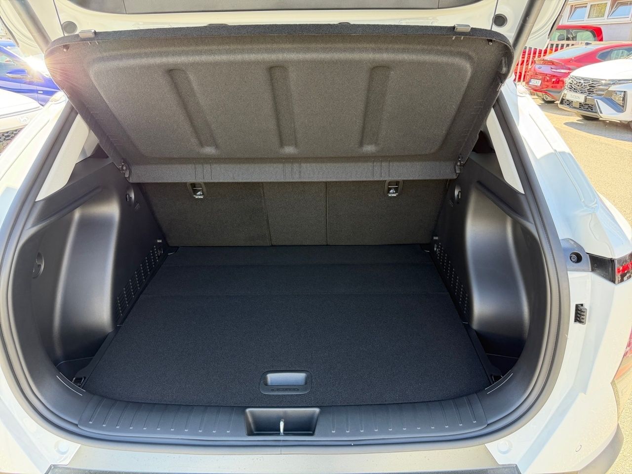 Fahrzeugabbildung Hyundai KONA TREND SHZ*LHZ*NAVI*PDC*360 Kamera*KEYLESS