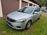 Kia cee'd Sportswagon 1.4 CVVT*** TÜV Neu** - Kia aus 2010: Cee D