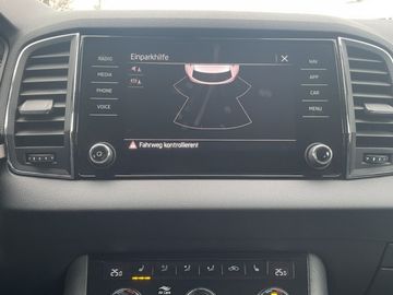Skoda Karoq 1.0 TSI Clever LED 4XSHZ AHK PDC ALU