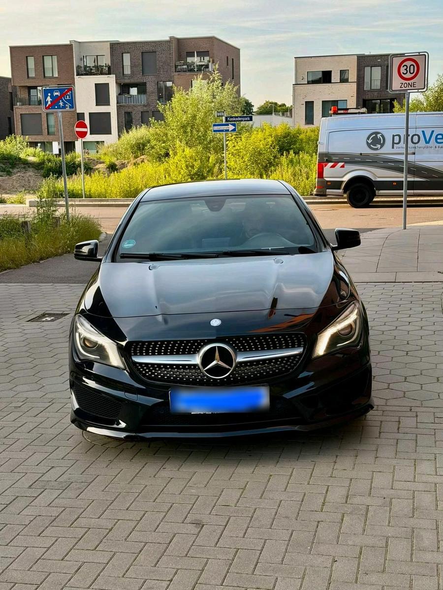 Mercedes-Benz CLA 220