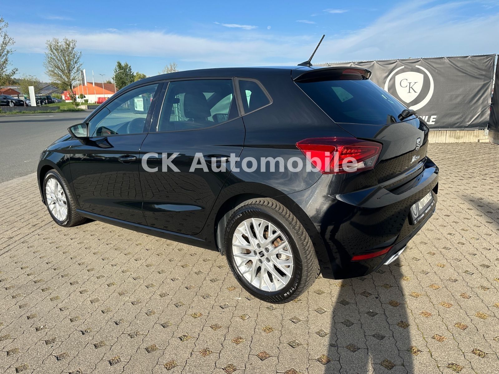 Fahrzeugabbildung SEAT Ibiza  FR 1.0 TSi DSG/Navi/Tempomat/PDC
