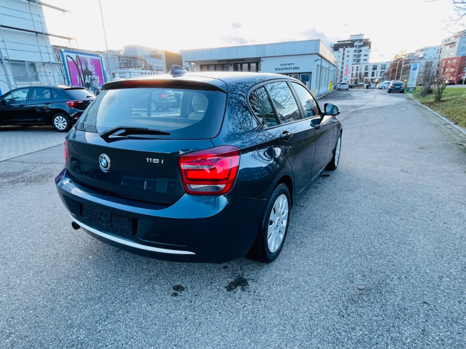 BMW 1 Lim. 5-trg. 118i*URBAN*EURO5*12/26