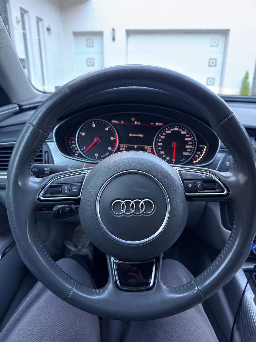 Audi Quattro 2012 — photo 12
