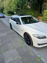 BMW 530d Touring A Modern Line Modern Line - BMW 5er Reihe: Modern Line