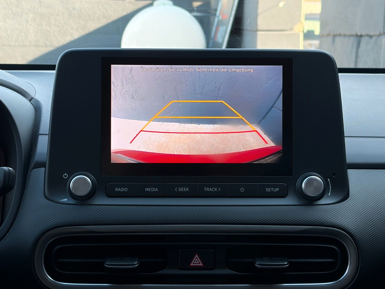Fahrzeugabbildung Hyundai Kona e Select 2WD CarPlay FCA ACC SHZ PDC Kamera