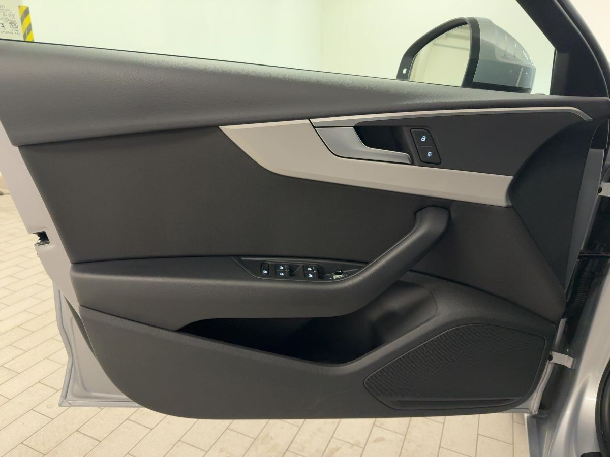 Audi A4 - Bild 15
