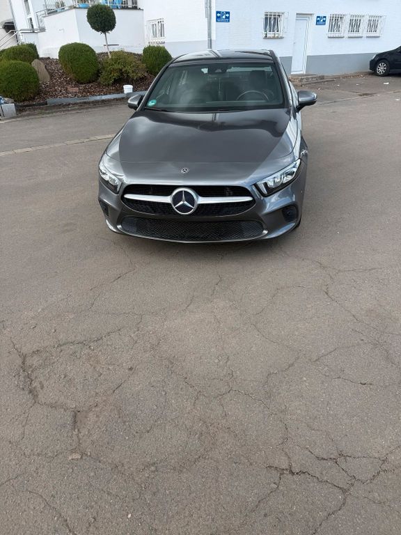 Image of Mercedes-Benz A 200
