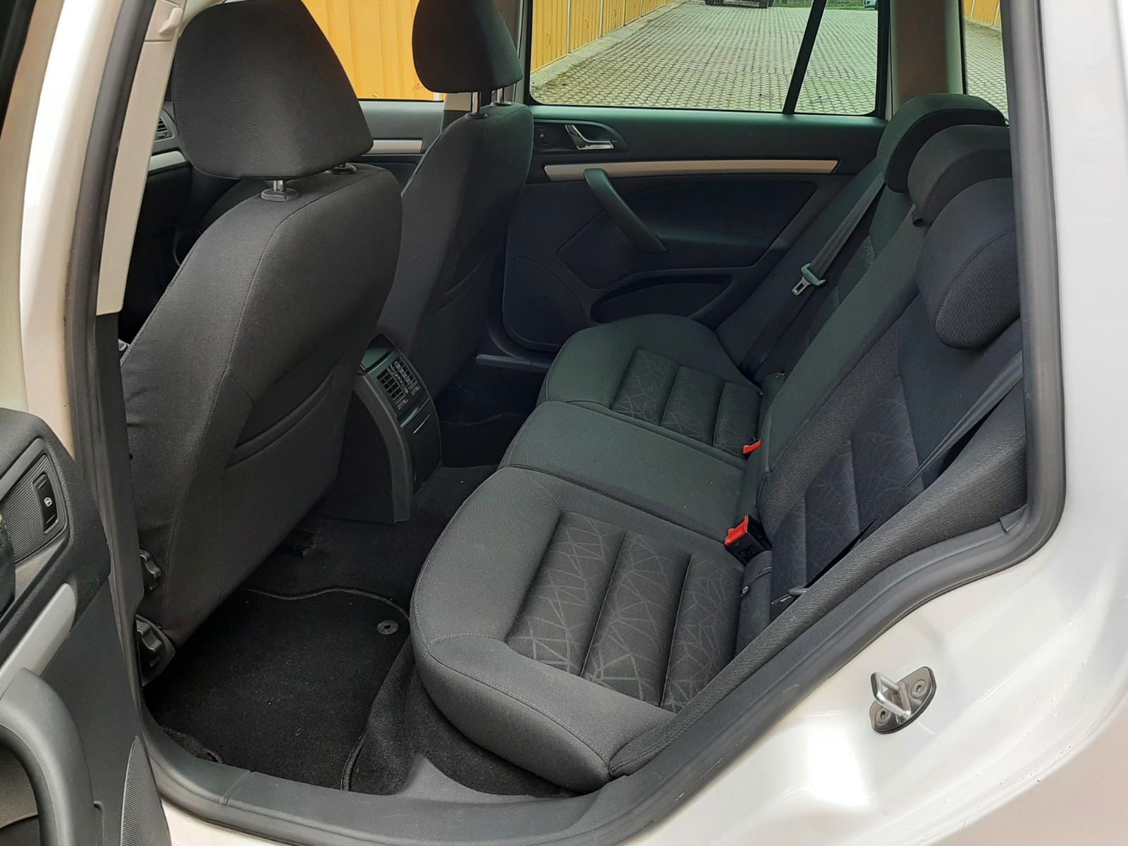 Skoda Octavia 2012 — photo 15