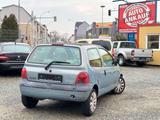 Renault Twingo 1.1 Faltdach-Cabrio-Feeling,Öl+TÜV+AU-NEU - Renault Twingo aus 2003 mit Benzin-Antrieb: Kleinwagen
