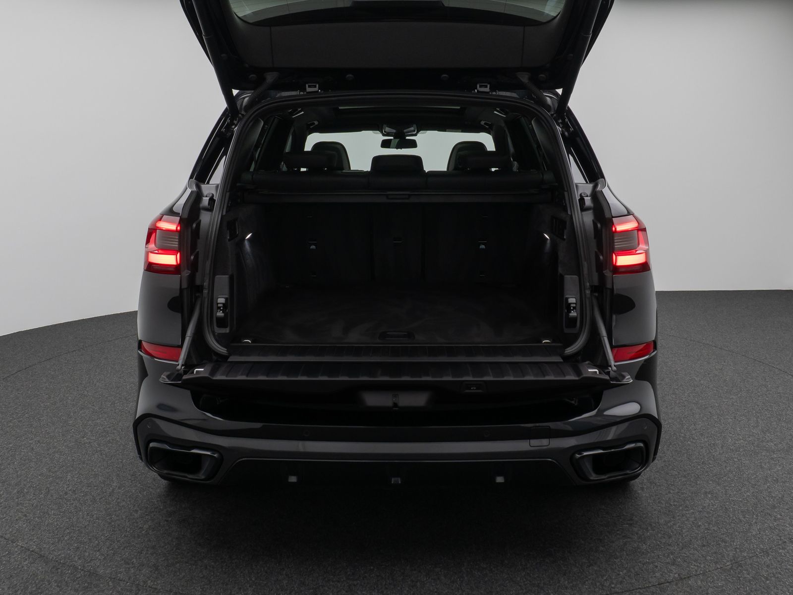 Fahrzeugabbildung BMW X5 xD30d M Sport Panorama 360°Laser HUD DAB HiFi